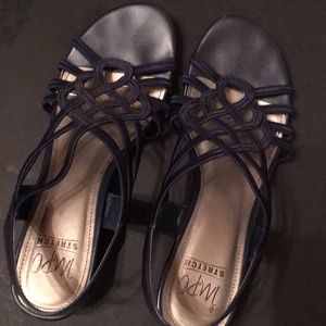 Ladies shoes. Sandals. Blue. Stretch bands.